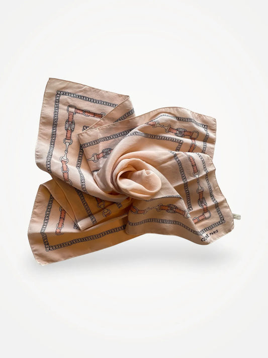 Céline Scarf